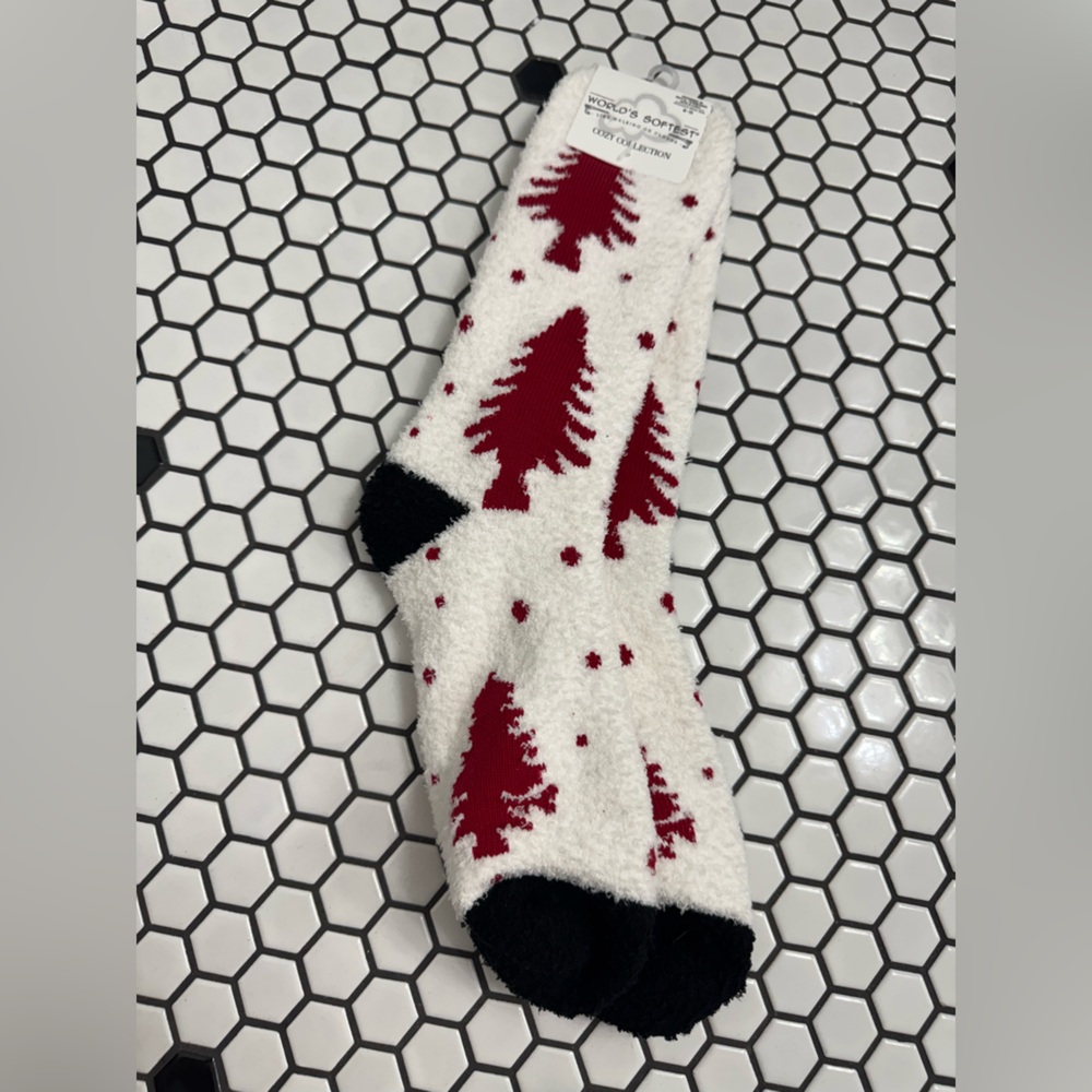 NWT world’s softest Cozy White and Red Christmas Tree Socks